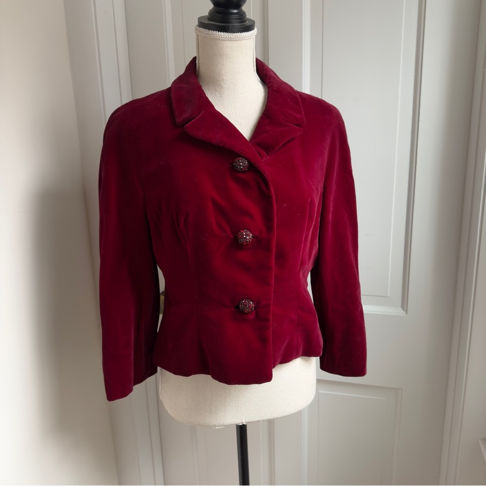 Elegant Vintage Burgundy Velvet Cinched Waist Blazer